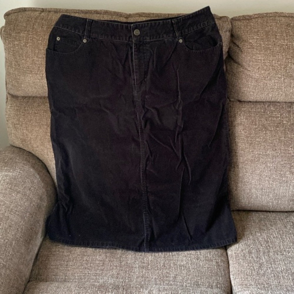 Eddie Bauer non-stretch corduroy midi skirt size 16 100% cotton